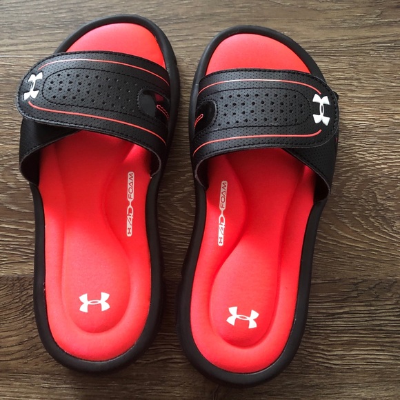 Under Armour Other - Girls Under Armour Slides